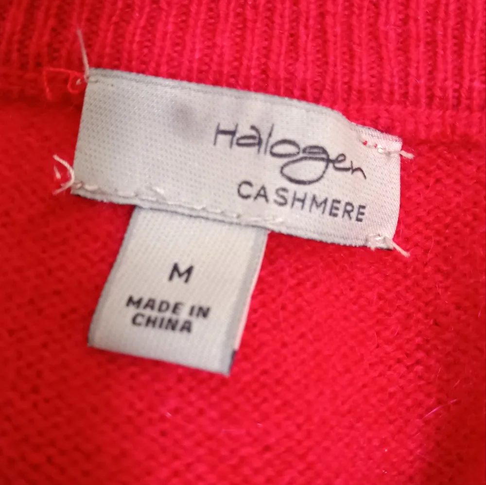 Halogen Classic Red Cashmere Crew Neck Sweater Size Medium